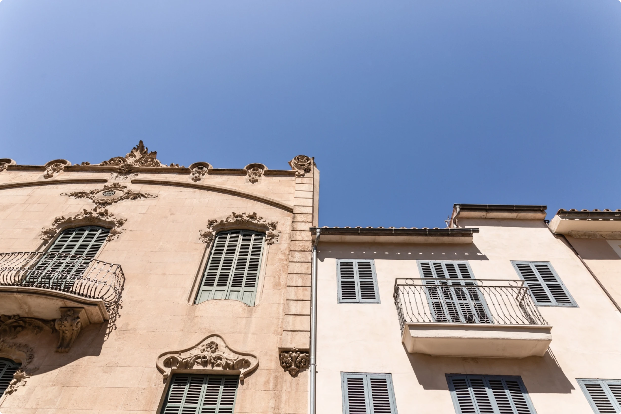 Terrance property in Santa Catalina, blue sky